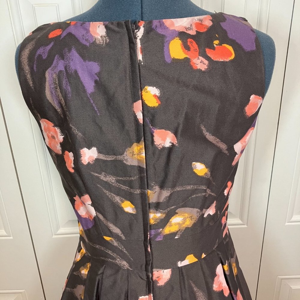 H&M Cotton Fit and Flare Floral Dress Sz 8 - Picture 5 of 8